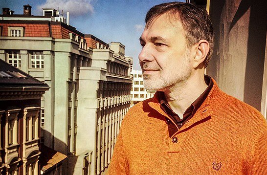 557. LHV: Od klasiky ke koledám s Davidem Ebenem