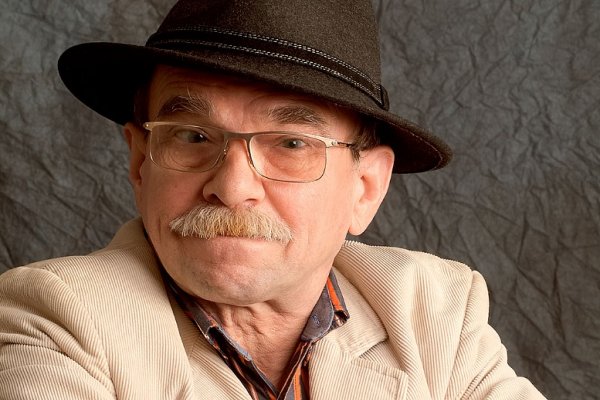 Jaroslav Uhlíř: Hodina zpívání ve zvěřinci