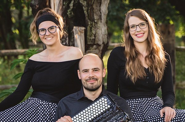 621. LHV / Check Accordion Trio<br>"S vůní tanga"